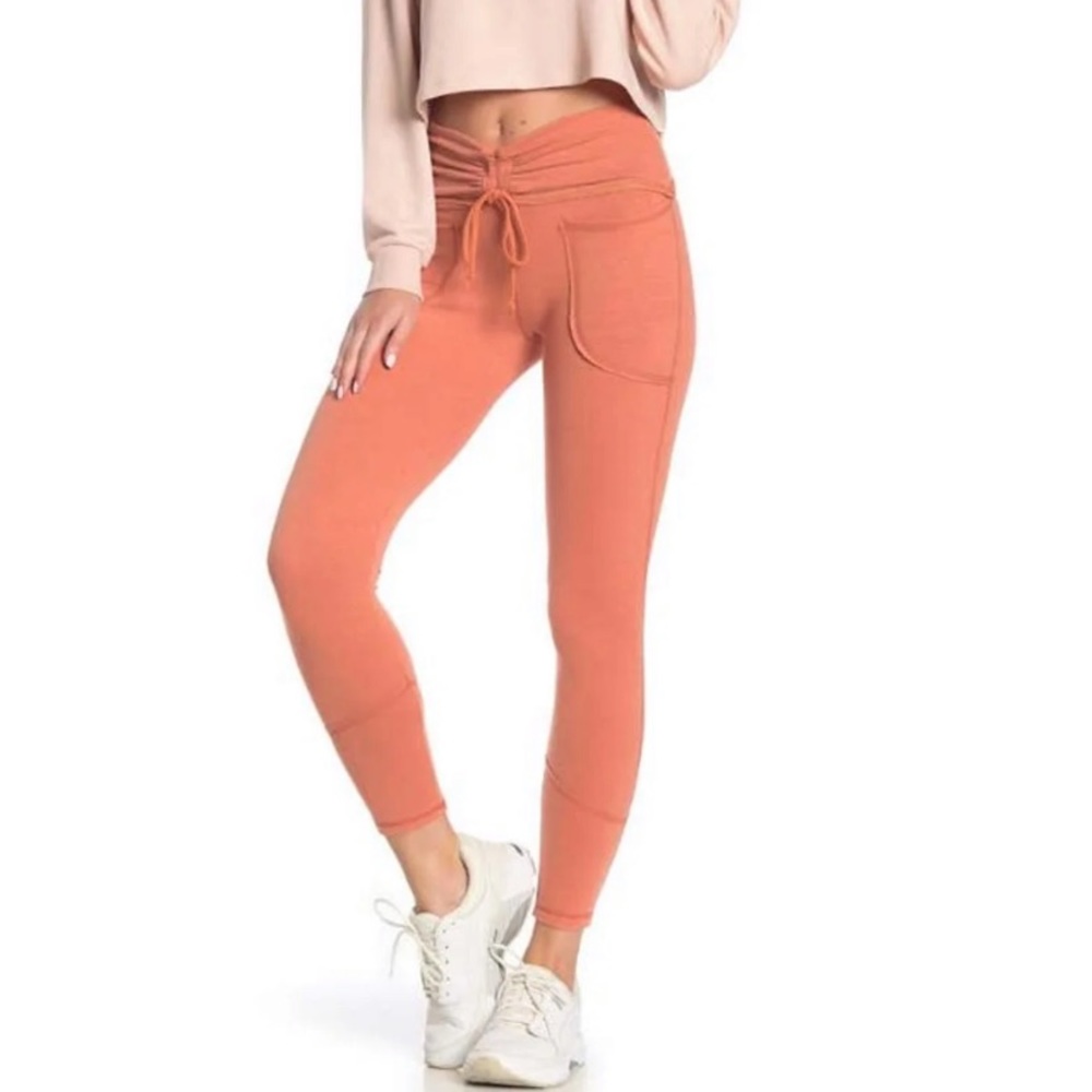 NWT Free people regulate legging
